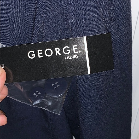 Blazer - Navy Blue Size 4 -NWT - Picture 2 of 4